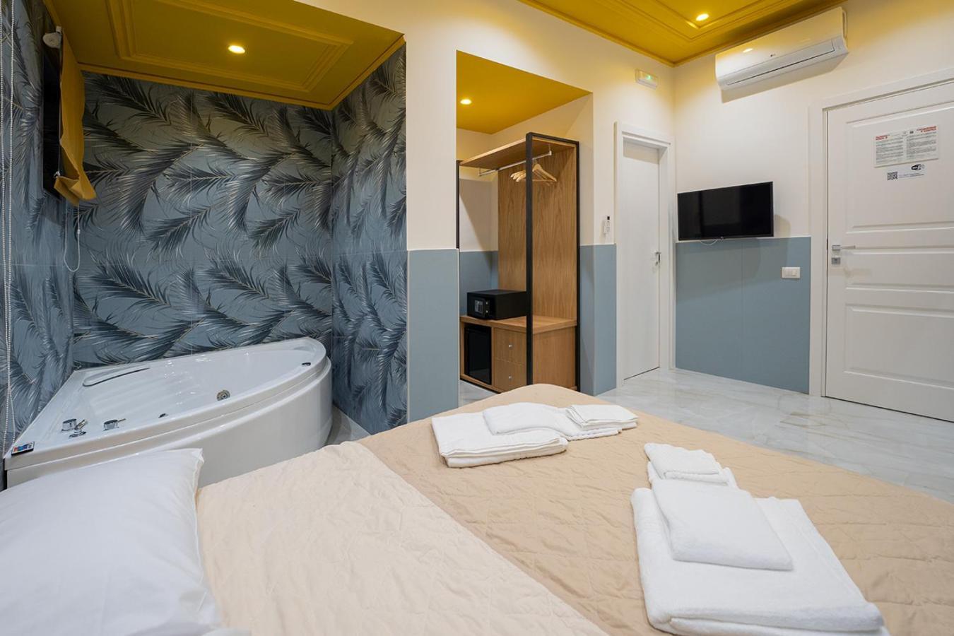 Pc Boutique H Loggia, By Clapa Group Hotel Napels Buitenkant foto